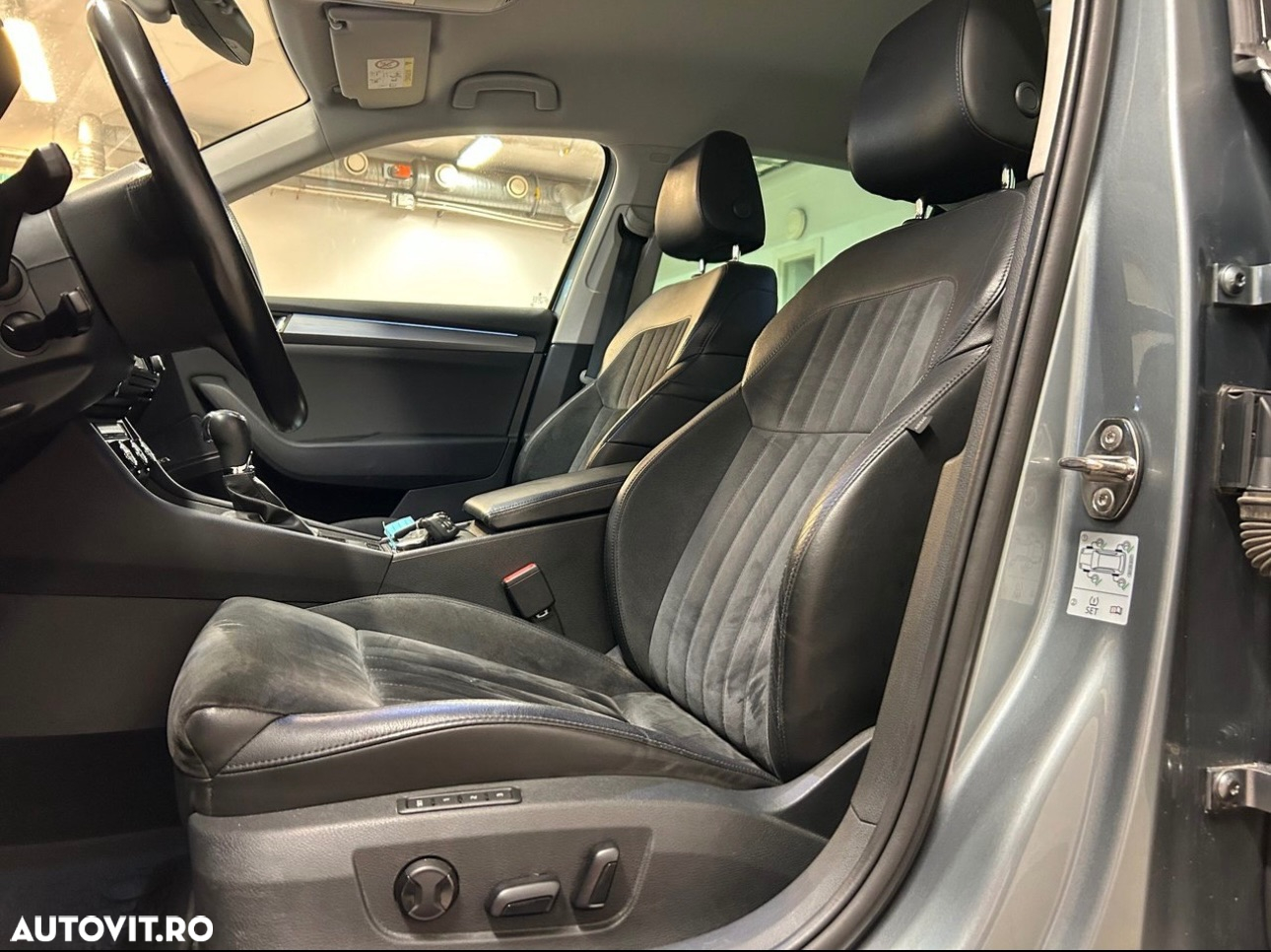 Skoda Superb 2.0 TDI 4x4 DSG Premium Edition - 8