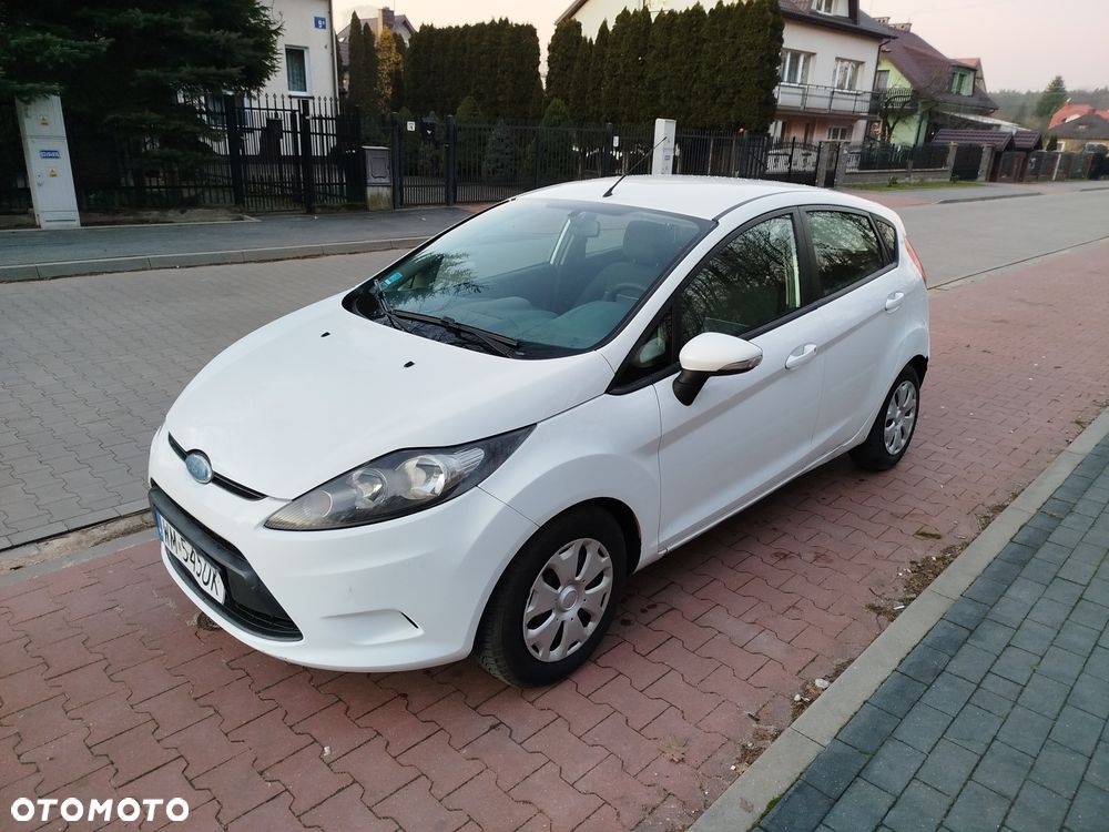 Ford Fiesta 1.4 TDCi Ambiente - 9