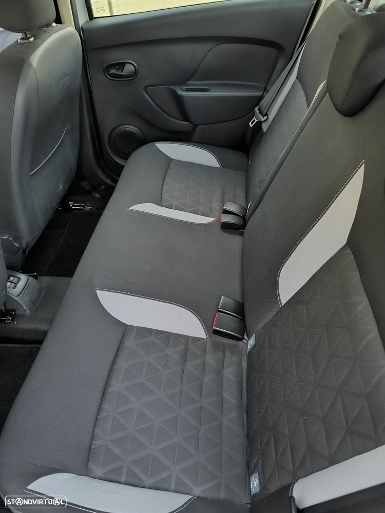 Dacia Sandero 0.9 TCe Stepway - 16