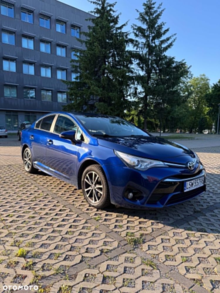 Toyota Avensis 1.6 D-4D Active - 6