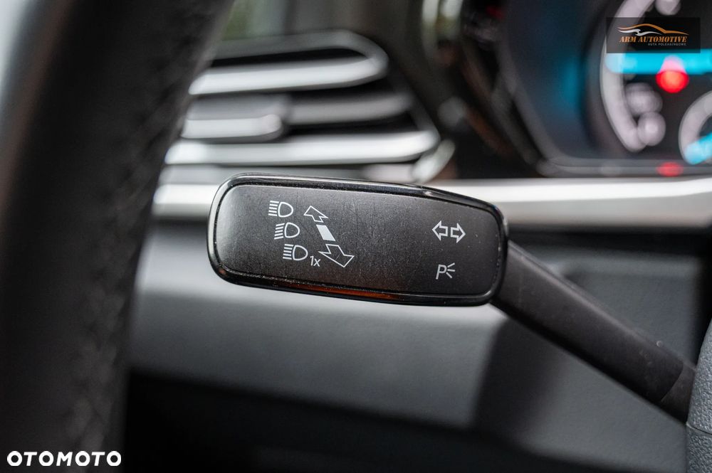 Ford Tourneo Connect 2.0 EcoBlue Titanium - 19