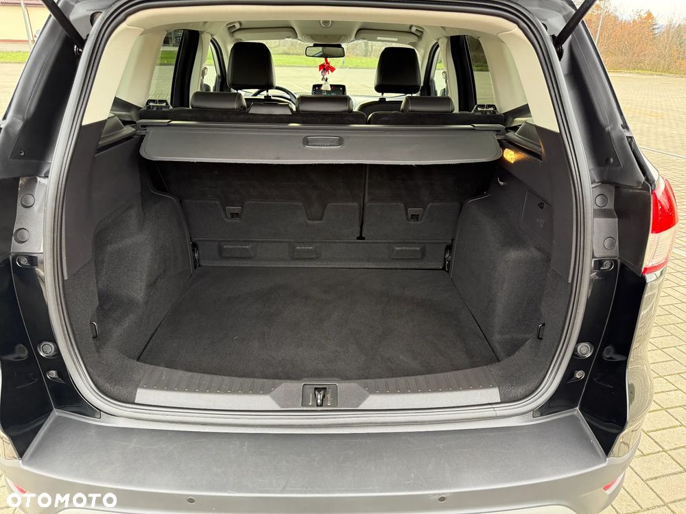 Ford Kuga 1.6 EcoBoost 2x4 Titanium - 18