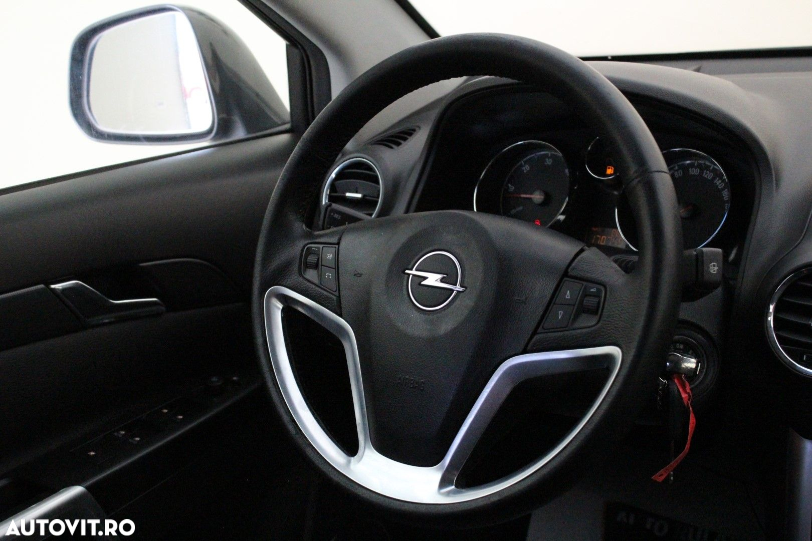 Opel Antara - 14