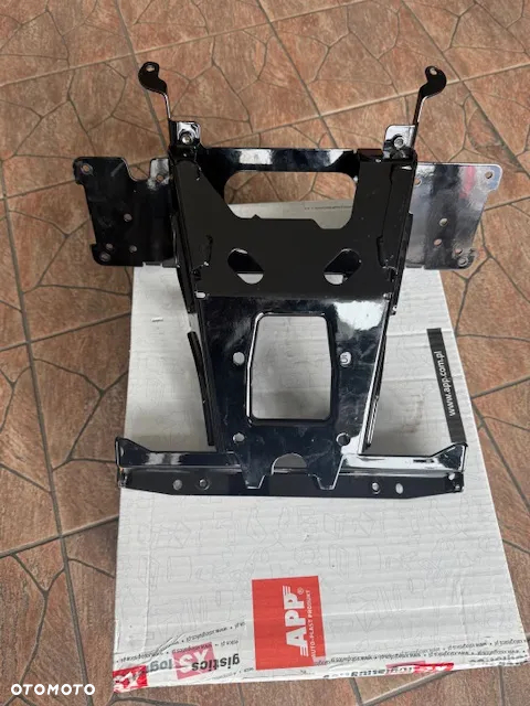 Wspornik owiewki radia nawigacji HARLEY FLTR 14-