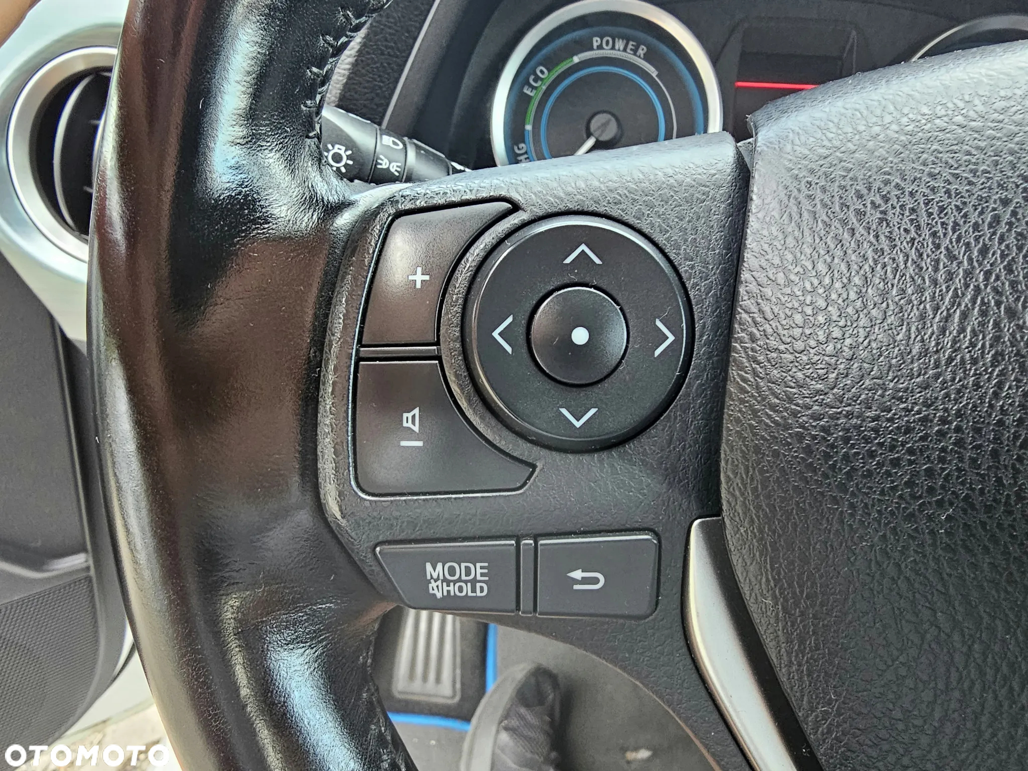 Toyota Auris 1.8 HSD Prestige NAVI - 21