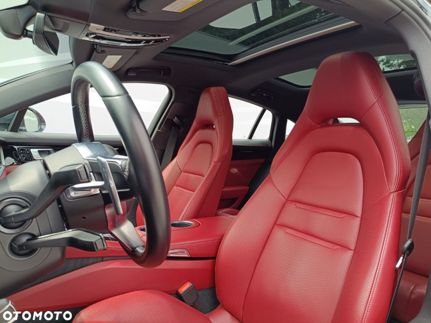 Porsche Panamera 4S - 28