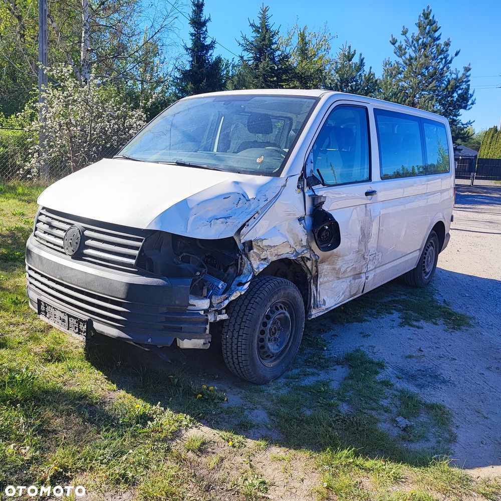 Volkswagen Transporter - 1