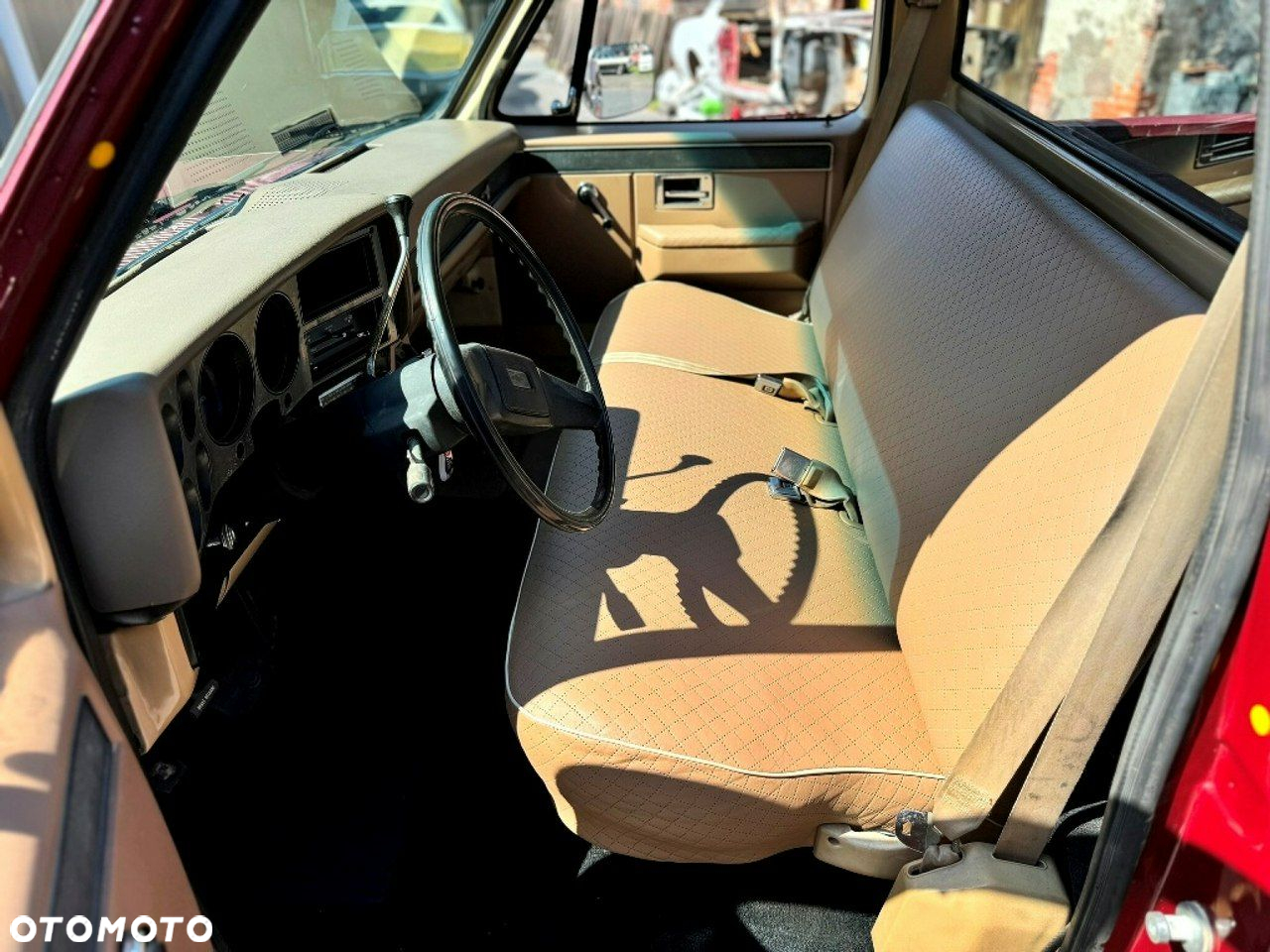 Chevrolet C-20 - 33