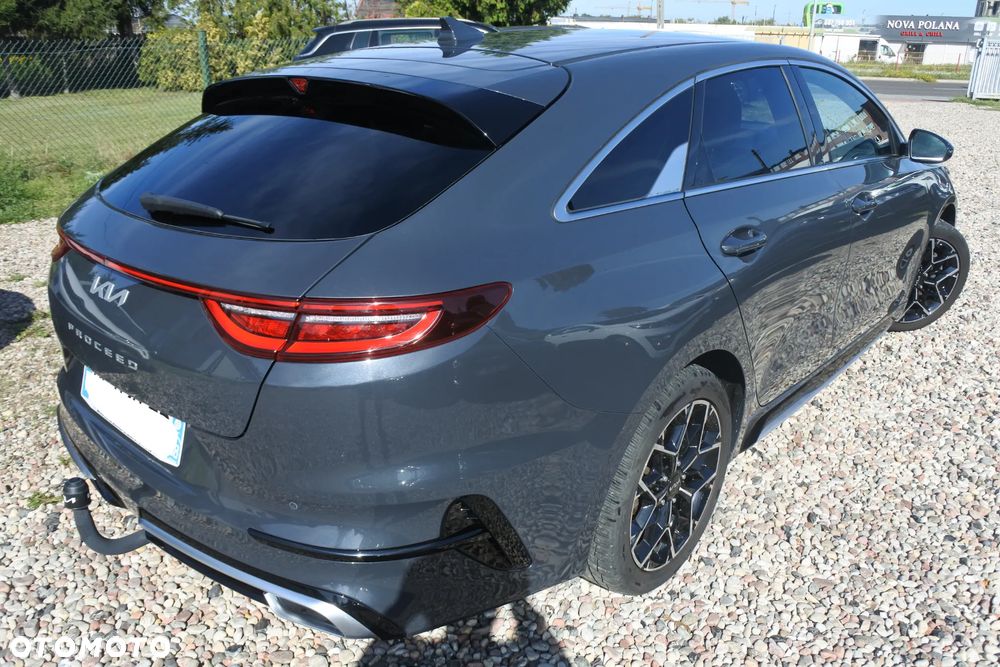 Kia ProCeed 1.5 T-GDI DCT7 OPF GT LINE - 4