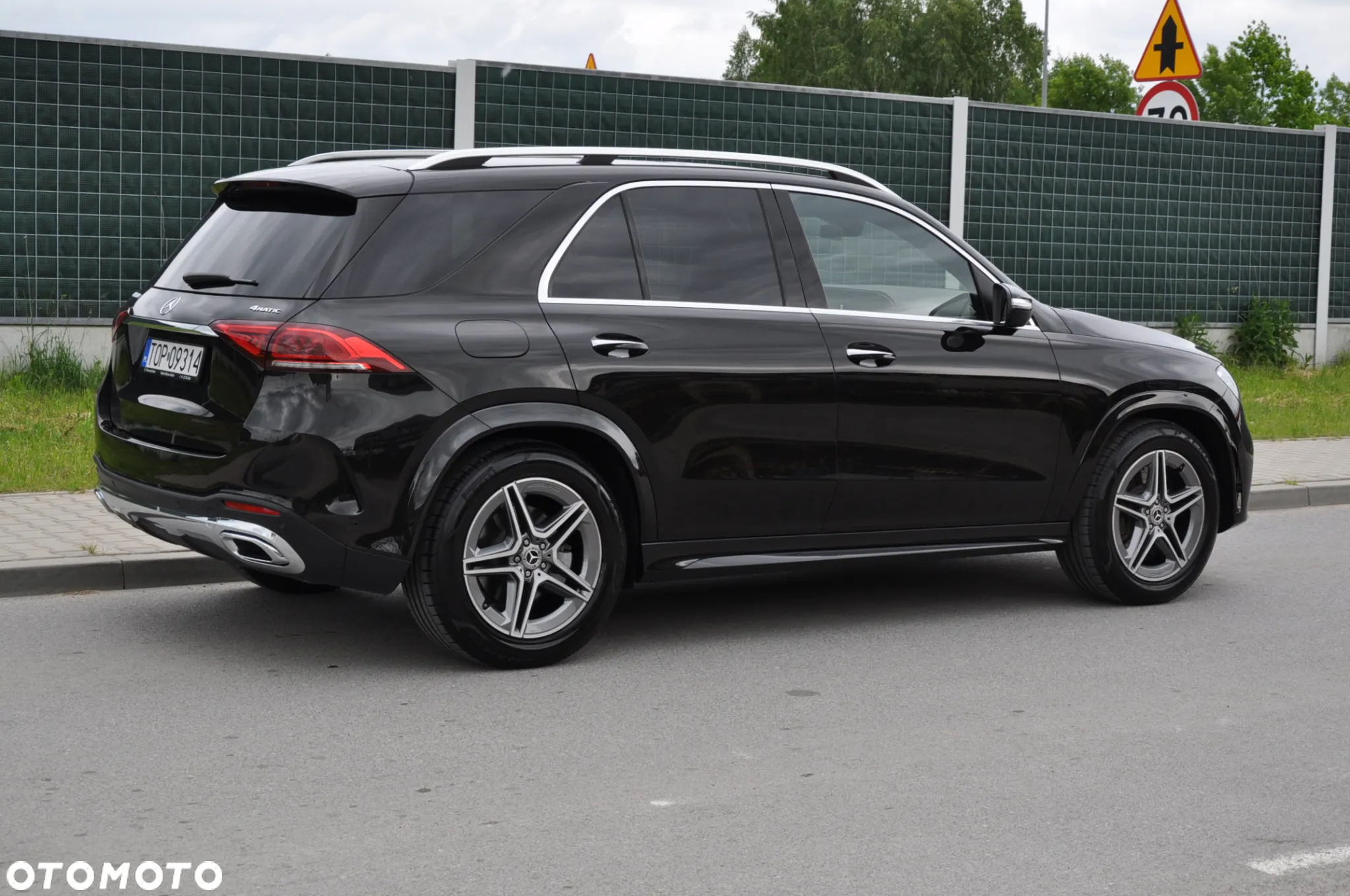Mercedes-Benz GLE - 10