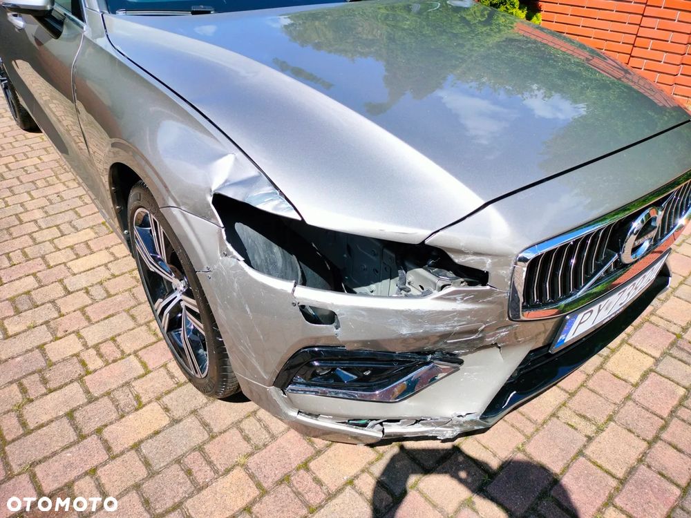 Volvo V60 T6 AWD R-Design - 27
