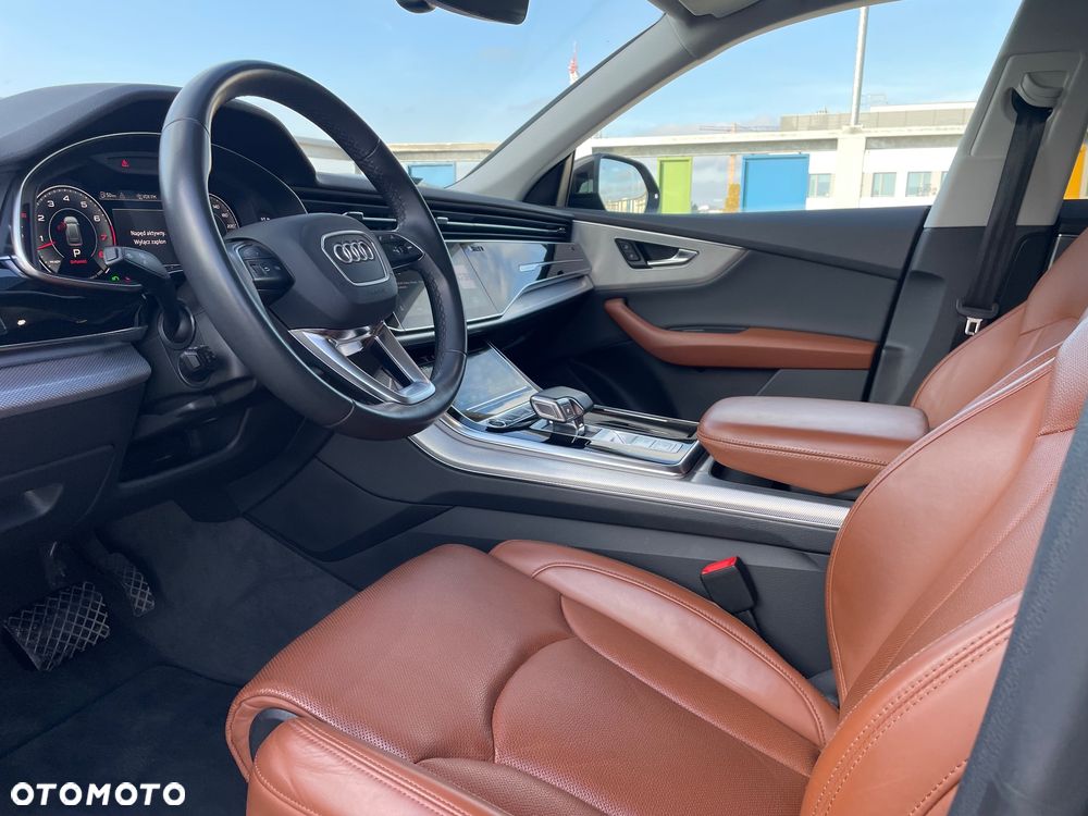 Audi Q8 SUV TFSI quattro 250 kW tiptronic S line business - 22