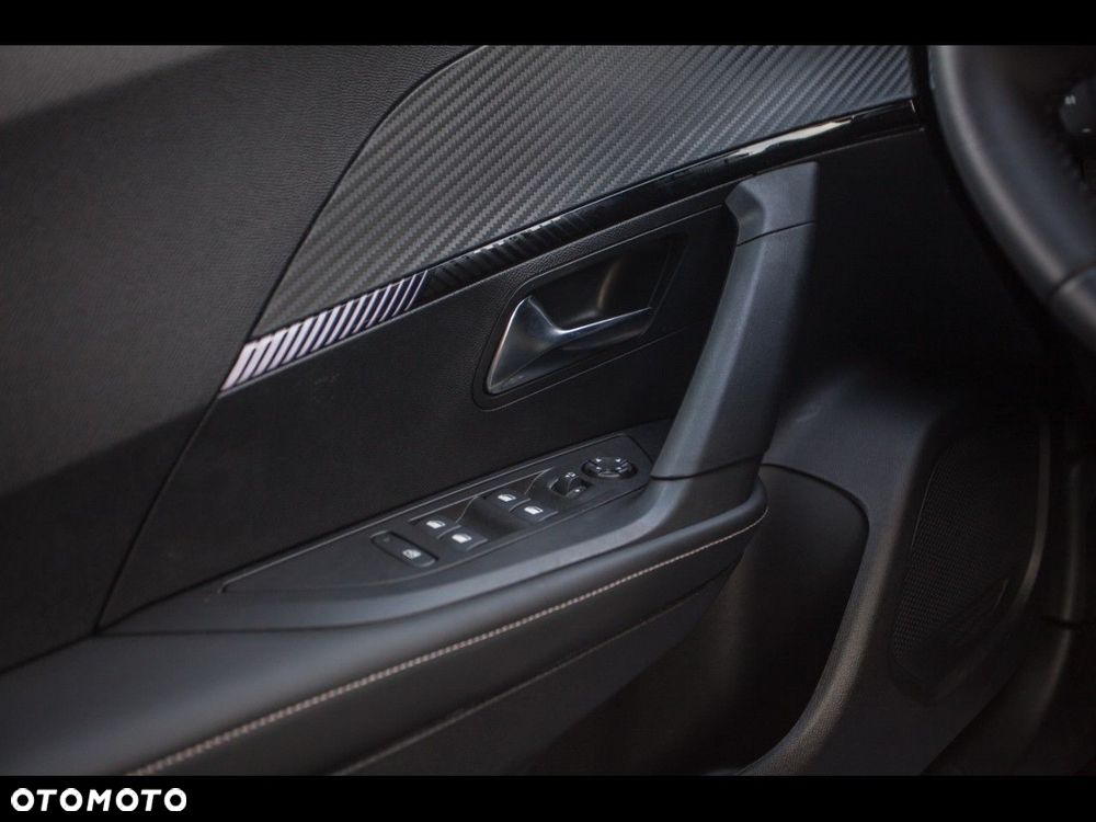 Peugeot 2008 1.2 PureTech Allure S&S EAT8 - 14