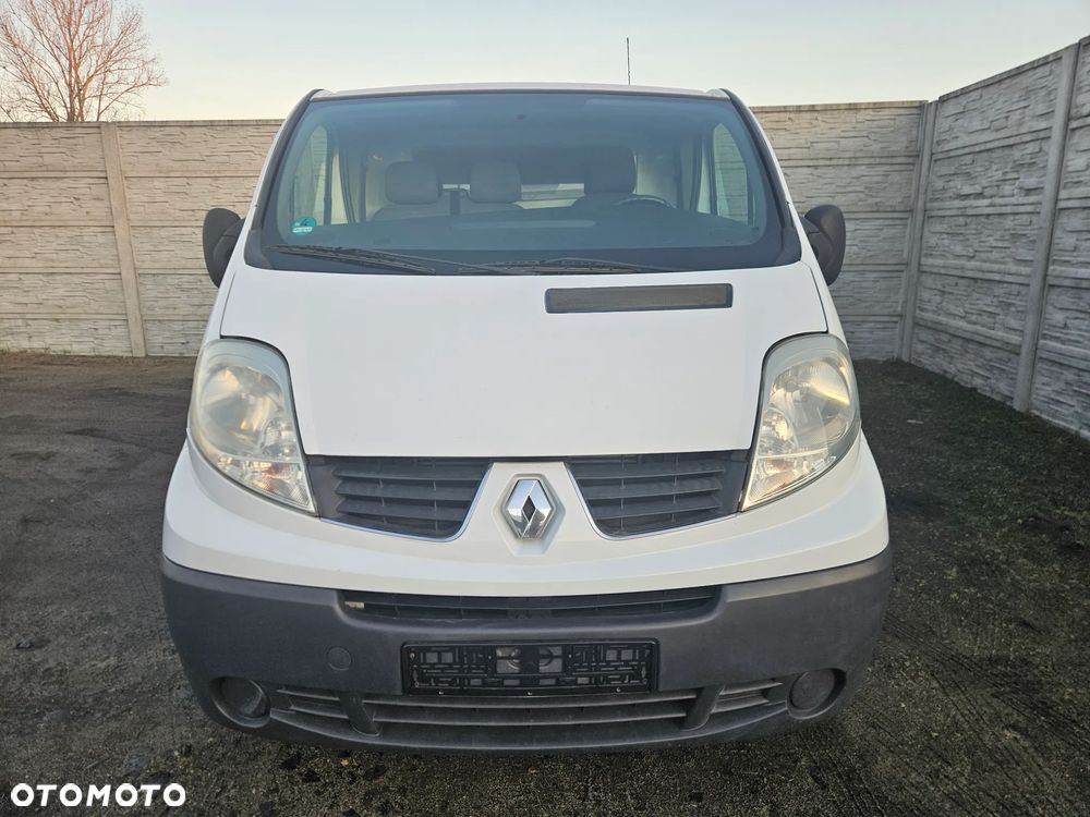 Renault TRAFIC - 8