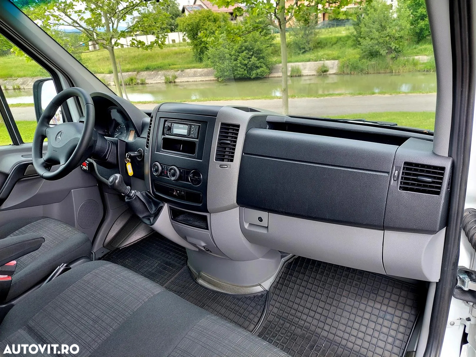 Mercedes-Benz Sprinter 413 CDI 906.255 - 9