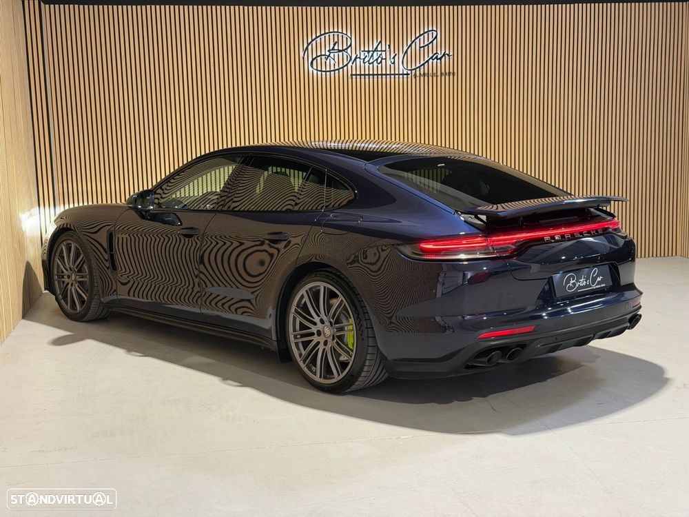Porsche Panamera 4 E-Hybrid Platinum Edition com PDLS - 3