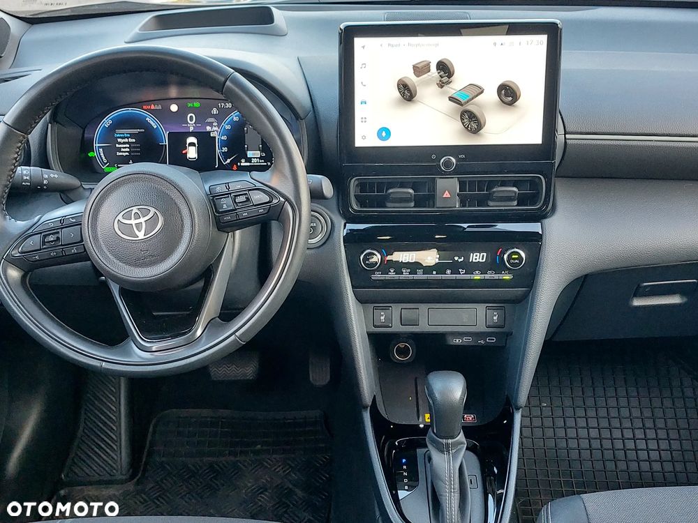 Toyota Yaris Cross - 30