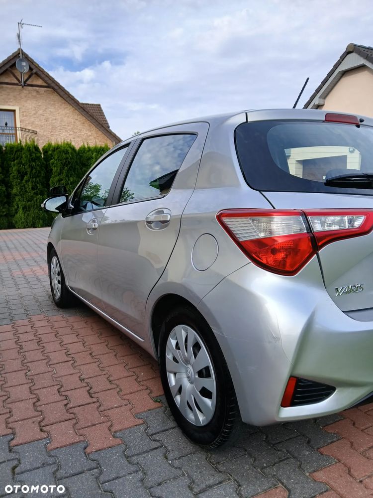 Toyota Yaris 1.0 Active EU6 - 5