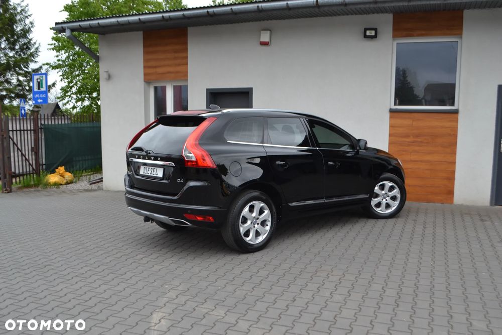 Volvo XC 60 - 4