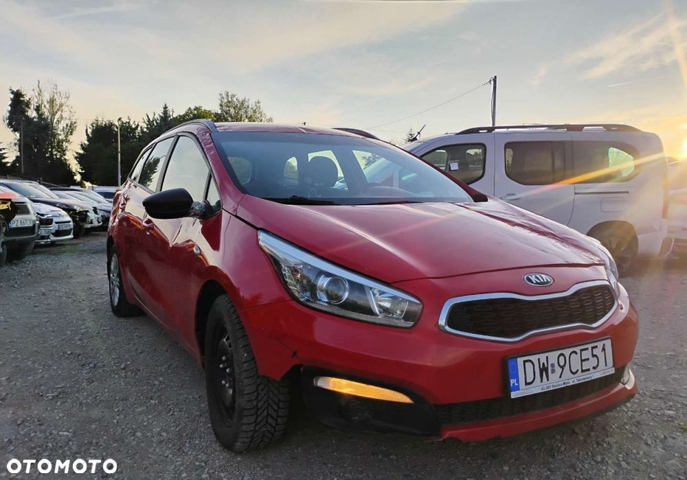 Kia Ceed - 3