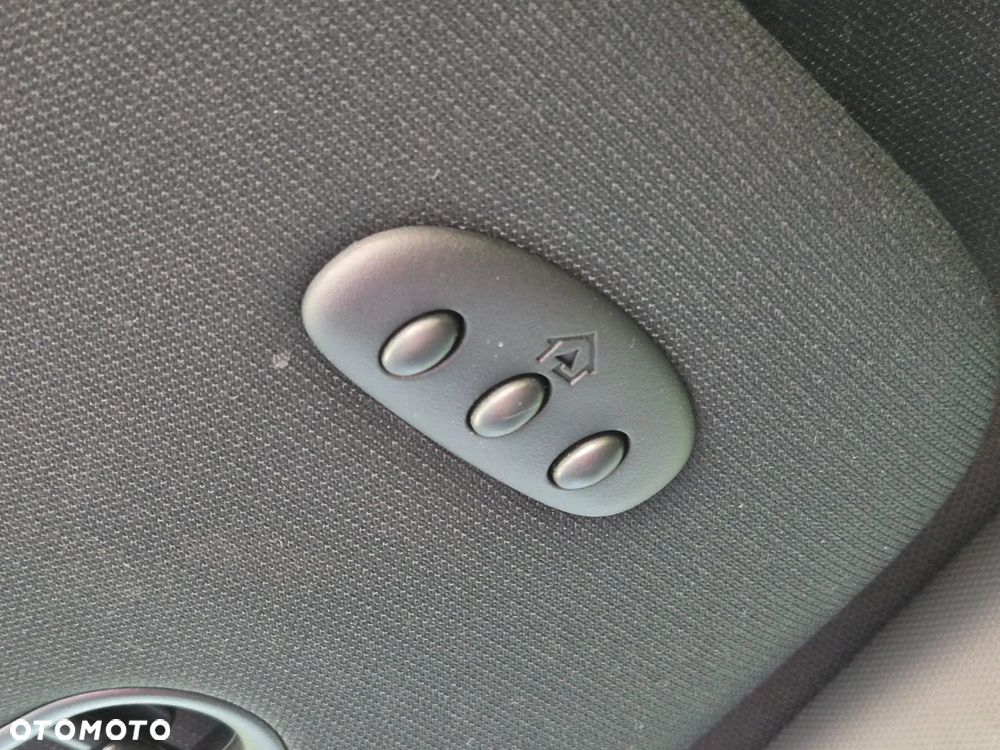 Dodge Grand Caravan - 24