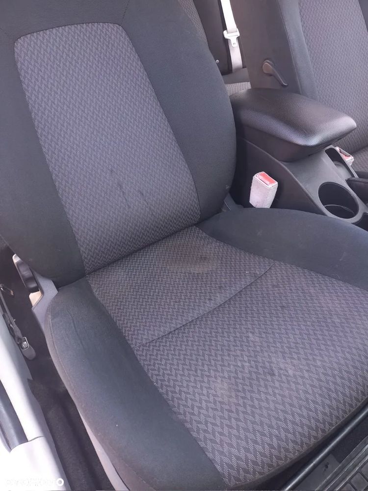 Kia Ceed - 29