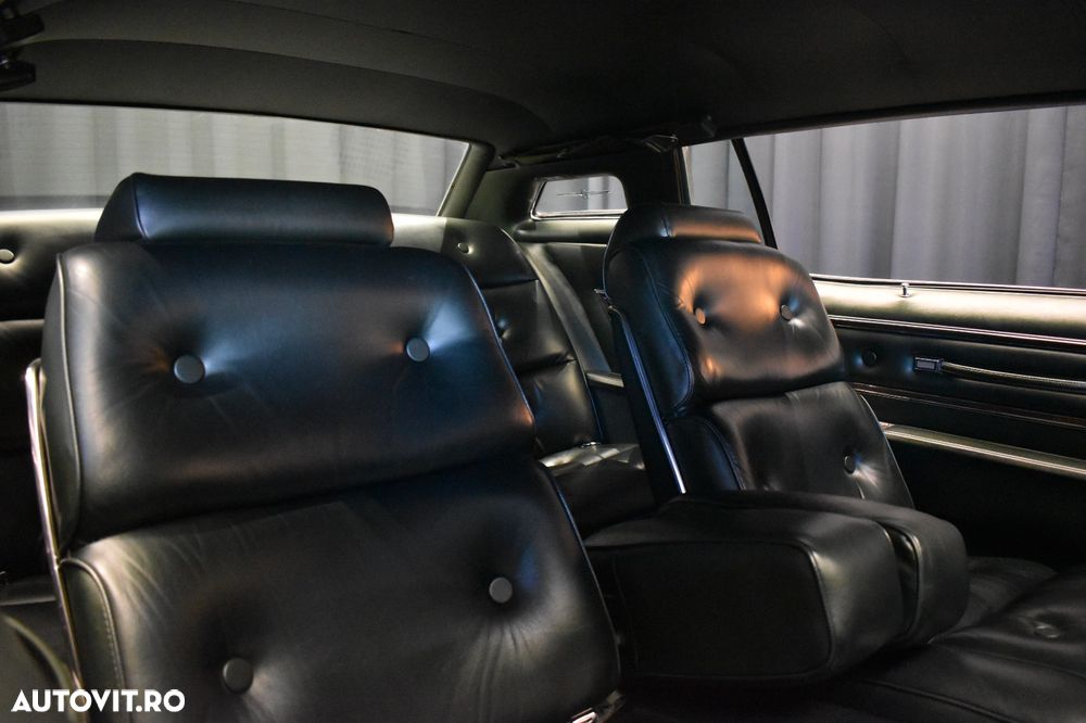 Ford Thunderbird - 16