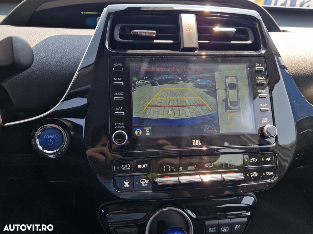 Toyota Prius - 18