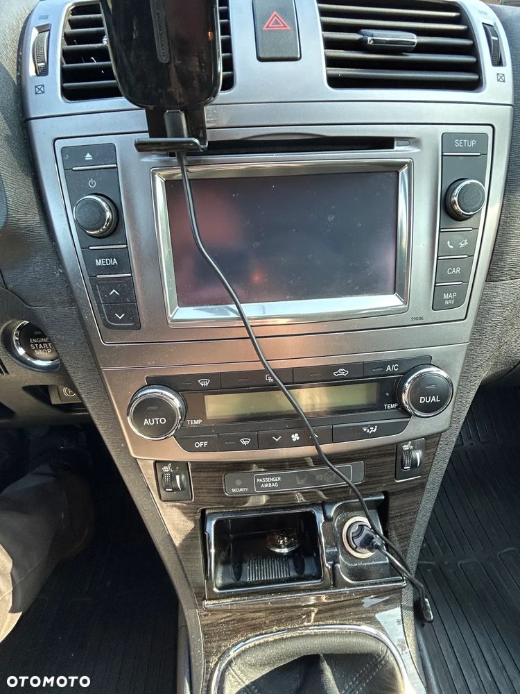 Toyota Avensis 2.0 D-4D Premium - 5