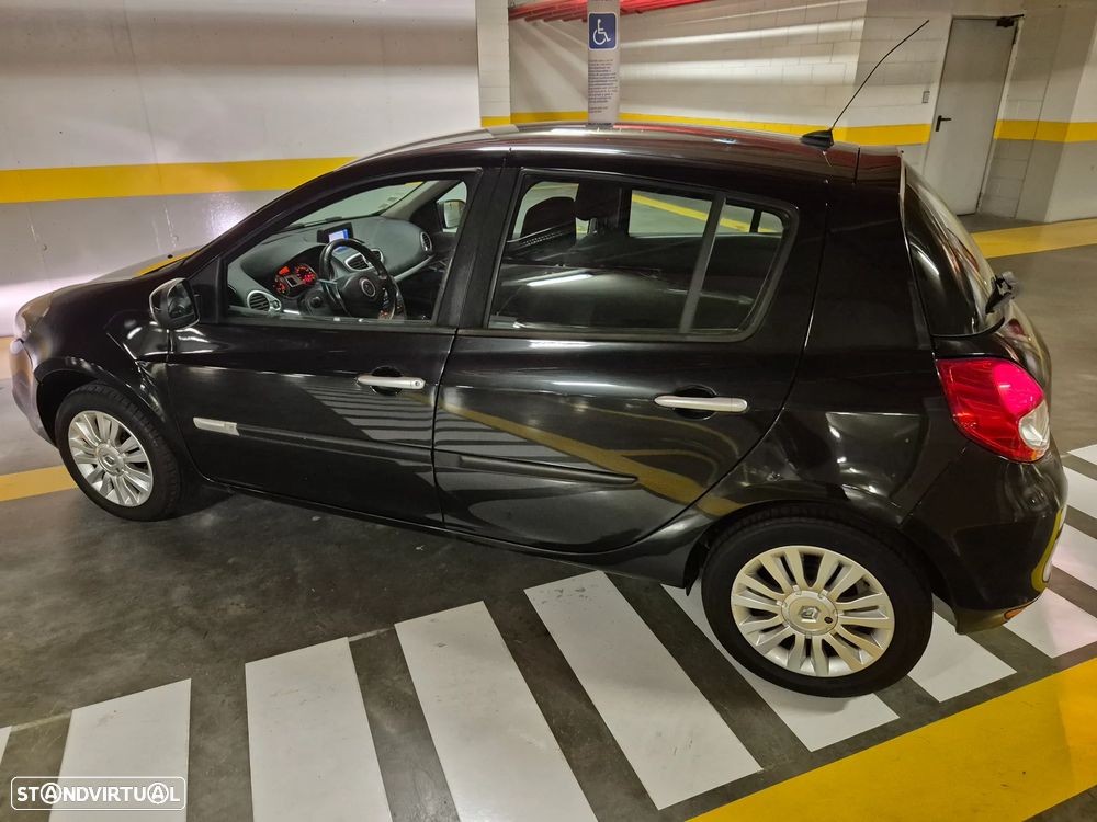 Renault Clio 1.2 16V Dynamique S - 12