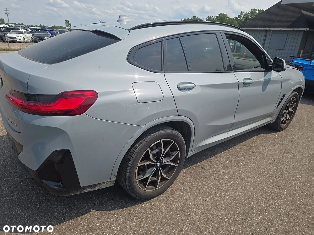 BMW X4 xDrive30i M Sport Edition - 4