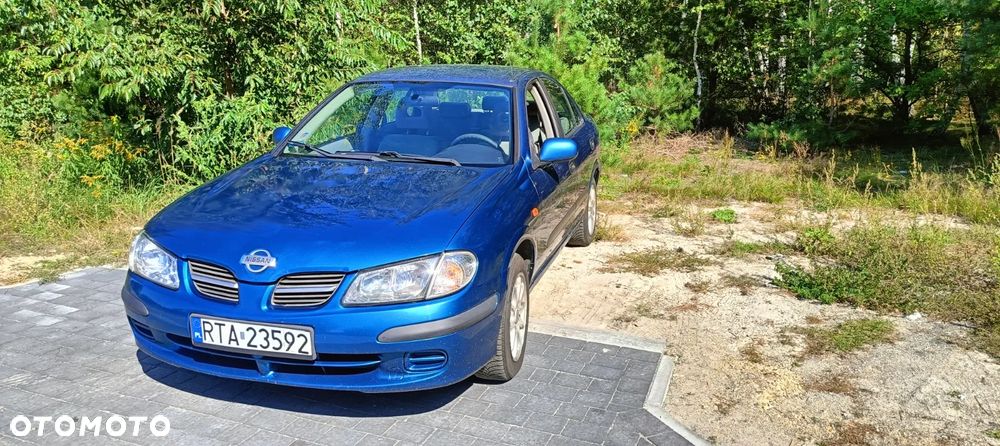 Nissan Almera - 1