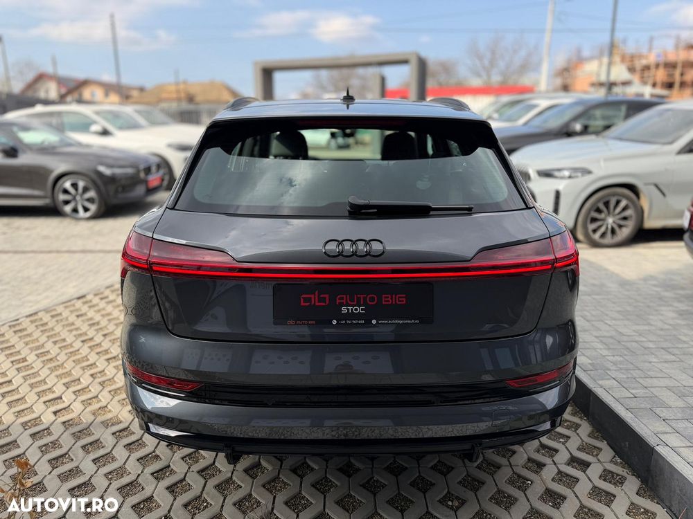 Audi e-tron - 6