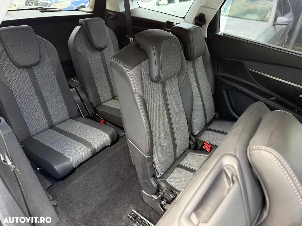 Peugeot 5008 THP 165 EAT6 Stop & Start Allure - 9