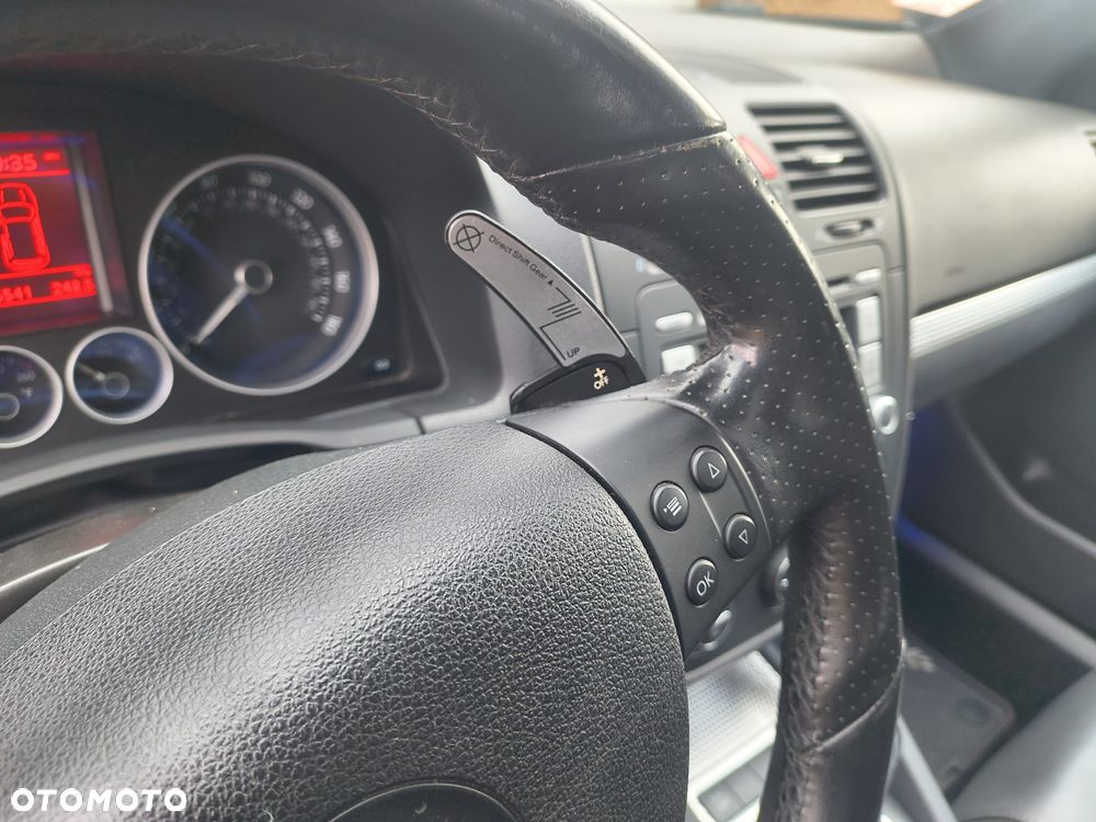 Volkswagen Golf R32 4Motion DSG - 26