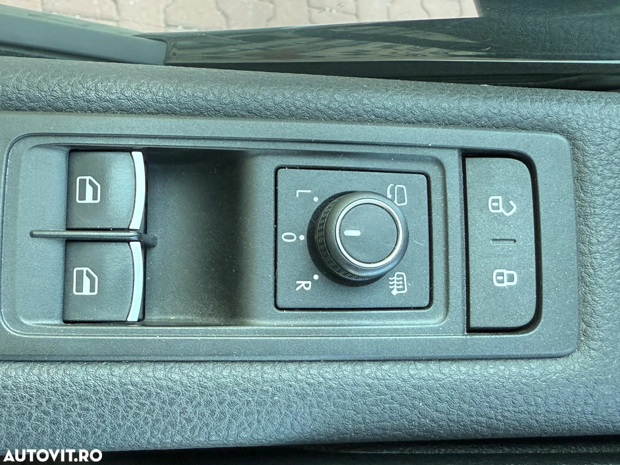 Volkswagen Multivan - 33