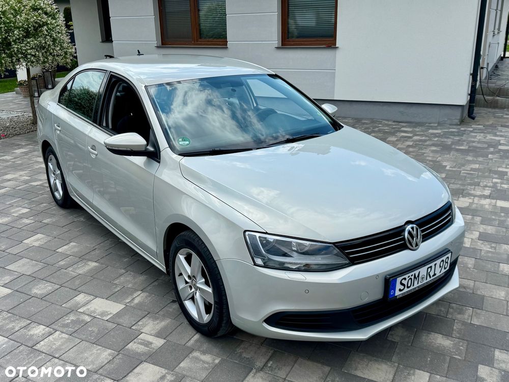 Volkswagen Jetta - 22