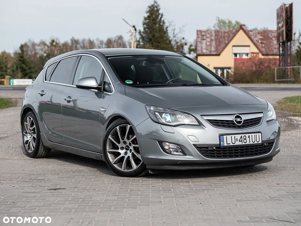 Opel Astra 1.4 Turbo Sport - 1
