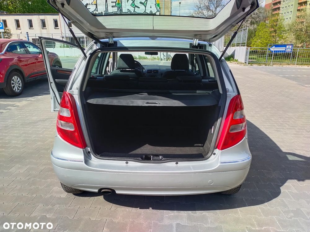 Mercedes-Benz Klasa A 180 CDI Elegance Edition 10 - 13