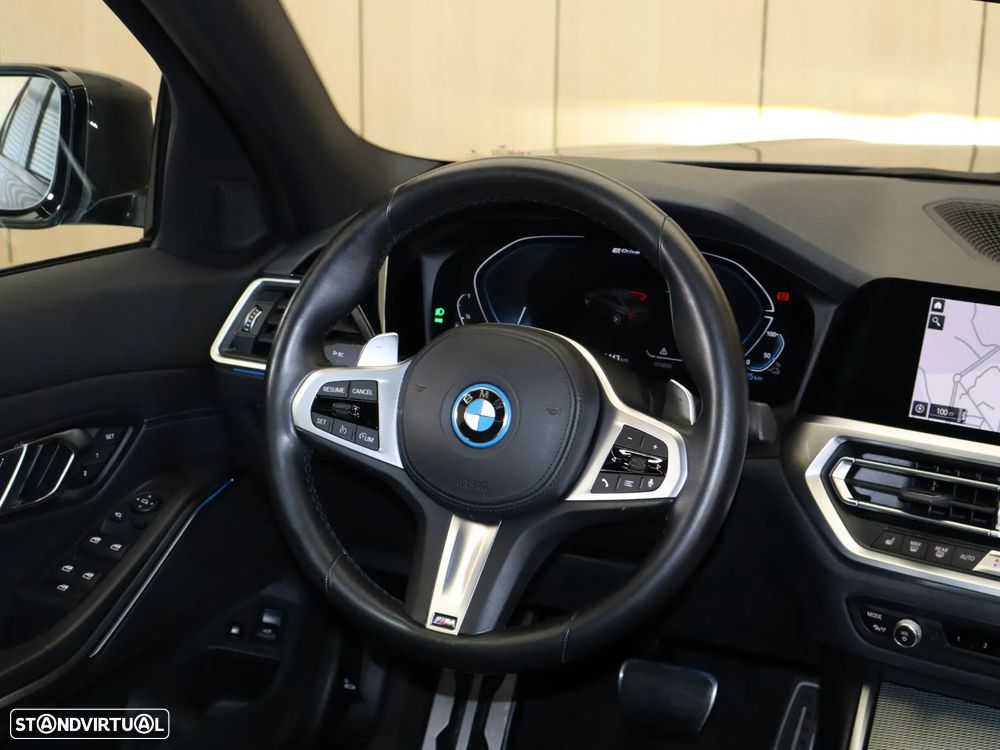 BMW 320 e Aut. M Sport - 17