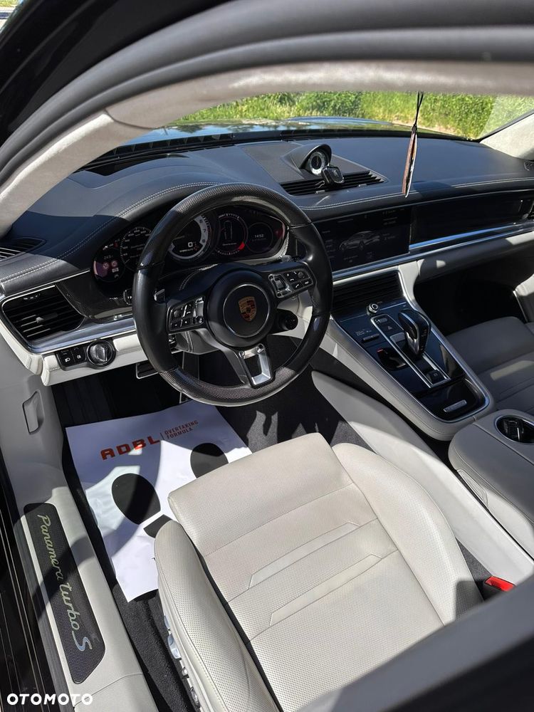Porsche Panamera - 6