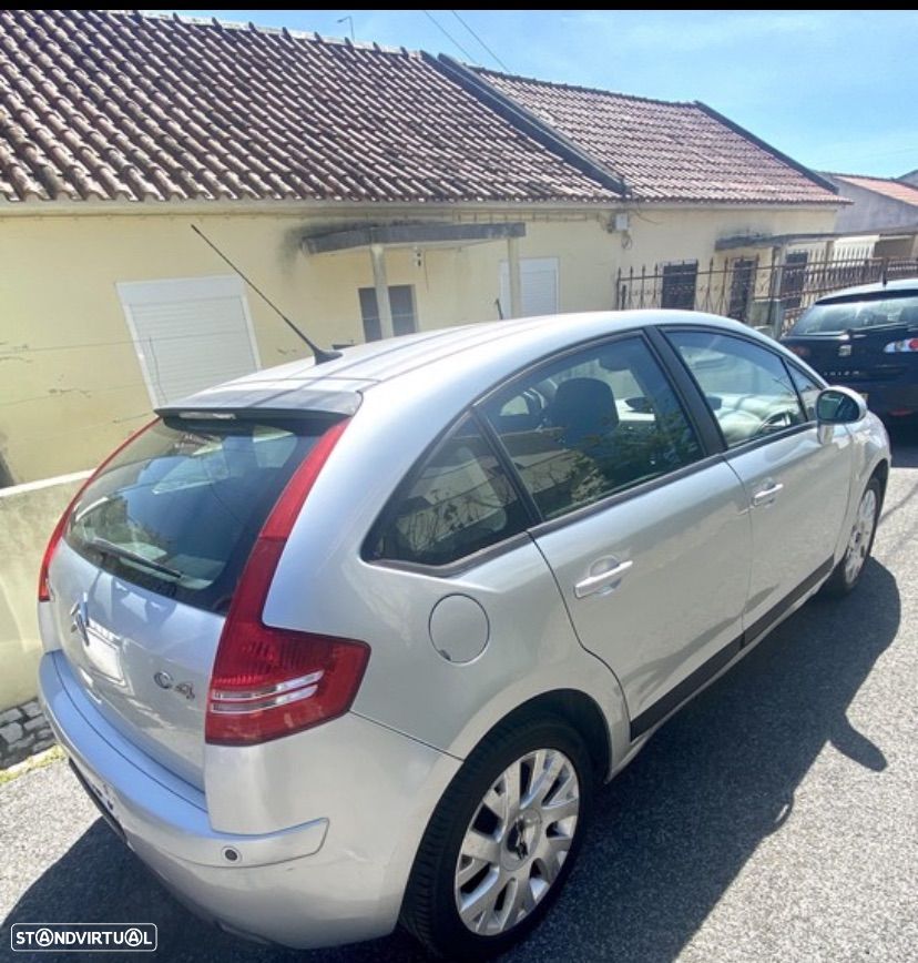 Citroën C4 1.4 16V SX - 2