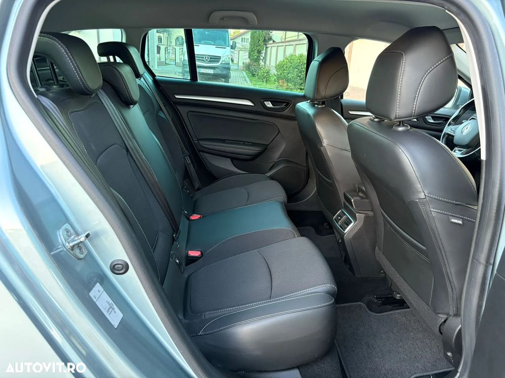 Renault Megane TCe 140 GPF INTENS - 12