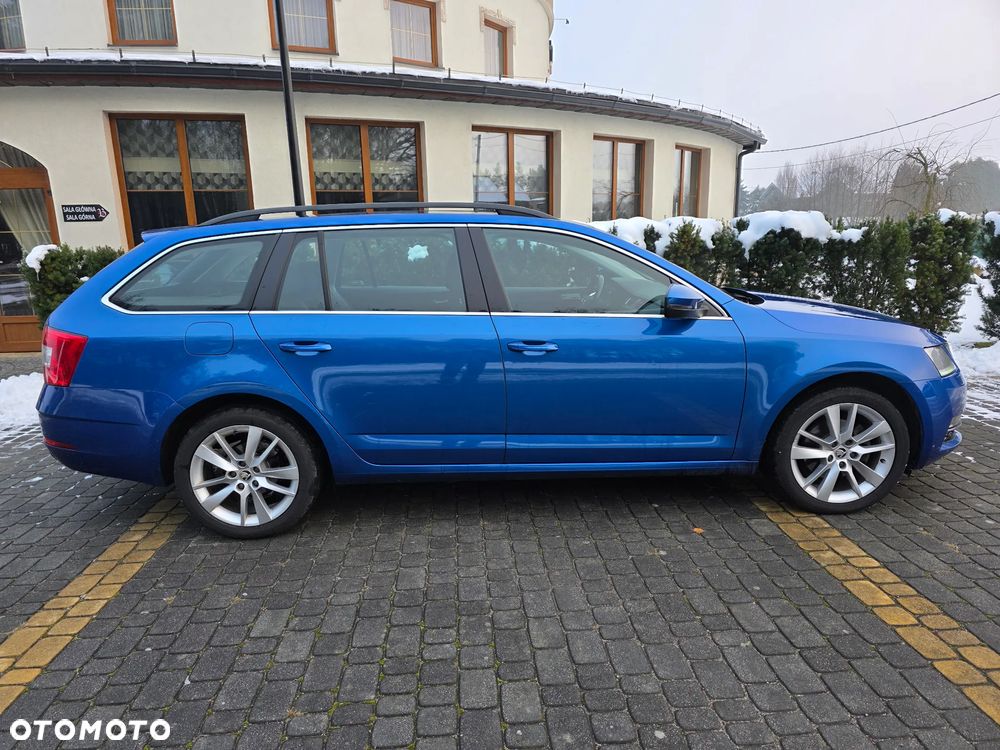 Skoda Octavia 2.0 TDI SCR Style DSG - 4