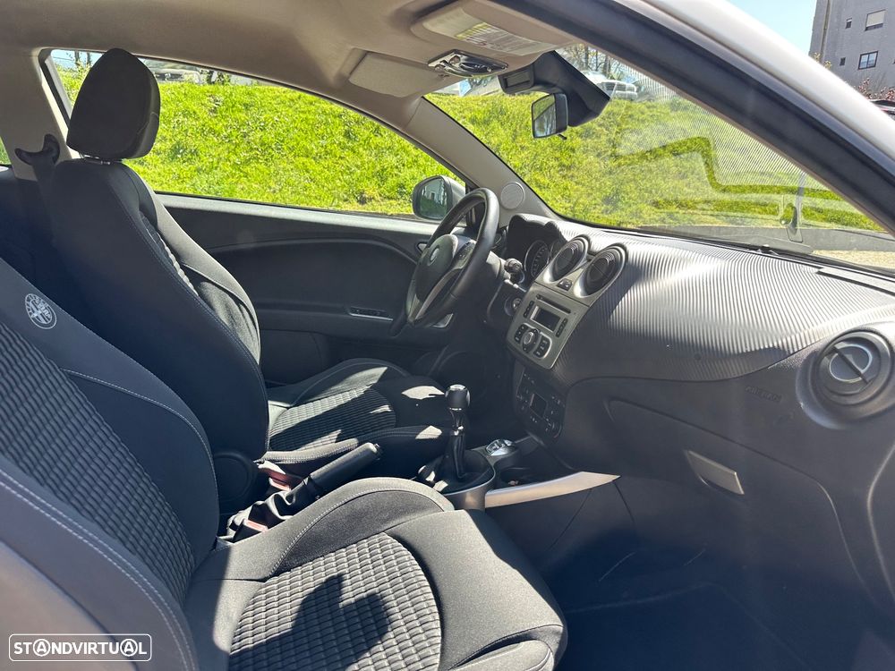Alfa Romeo MiTo 1.3 JTD Distinctive - 30