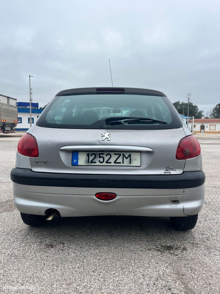 Peugeot 206 1.1 Color Line - 8