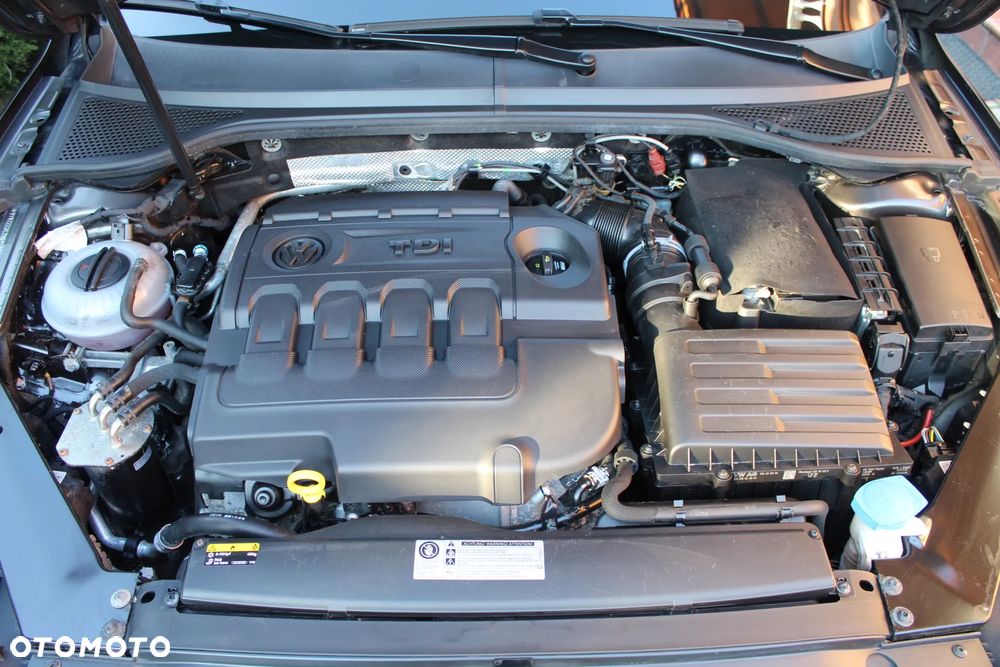 Volkswagen Passat 2.0 TDI BMT Comfortline - 16
