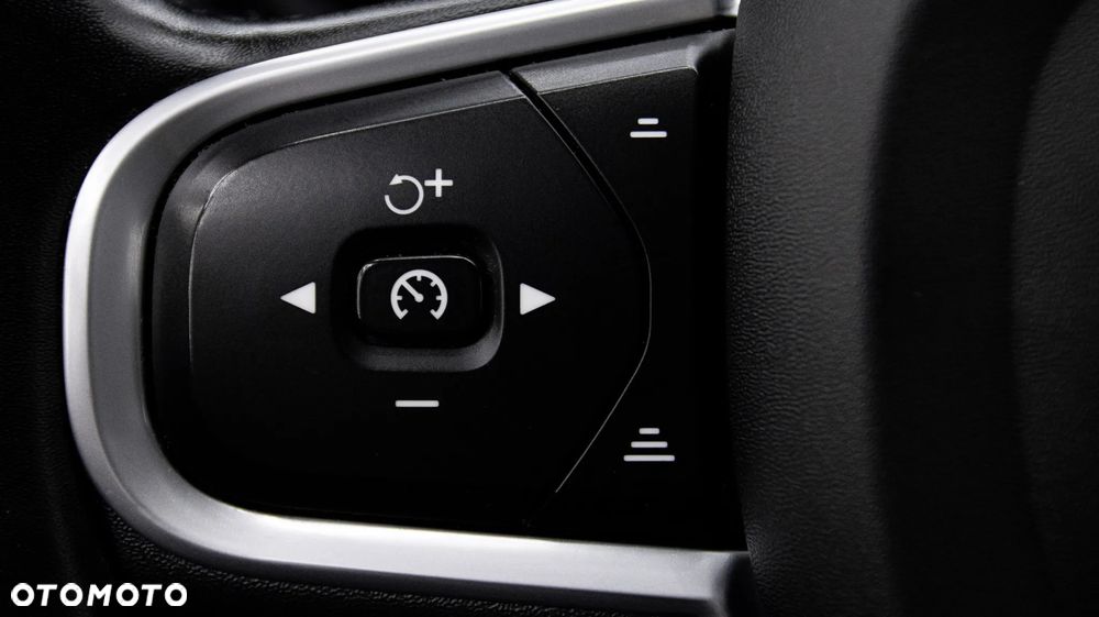 Volvo V60 B3 B Momentum Core - 20