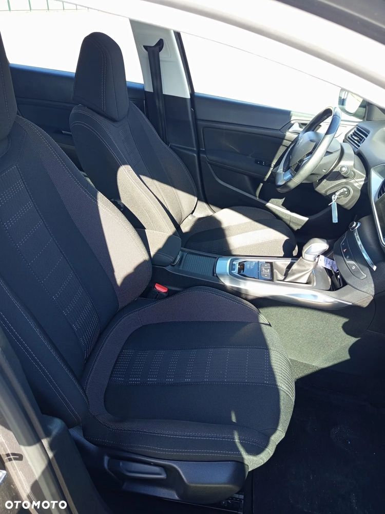 Peugeot 308 - 7