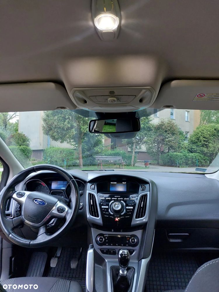 Ford Focus 1.6 EcoBoost Titanium - 12